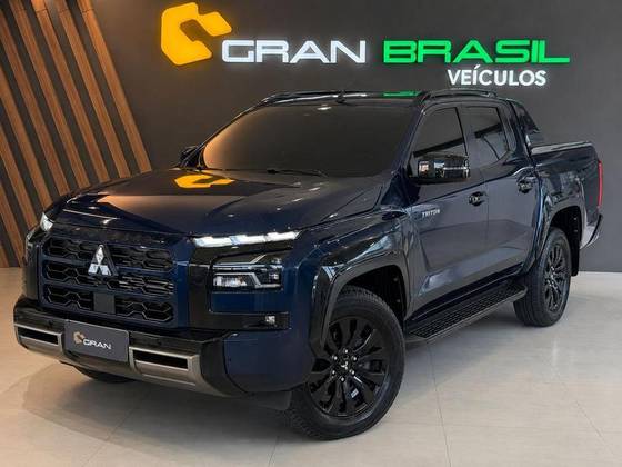 MITSUBISHI L200 TRITON 2.4 16V TURBO DIESEL SPORT HPE CD 4P 4X4 AUTOMÁTICO MITSUBISHI L200 TRITON 2.4 16V TURBO DIESEL SPORT HPE CD 4P 4X4 AUTOMÁTICO
